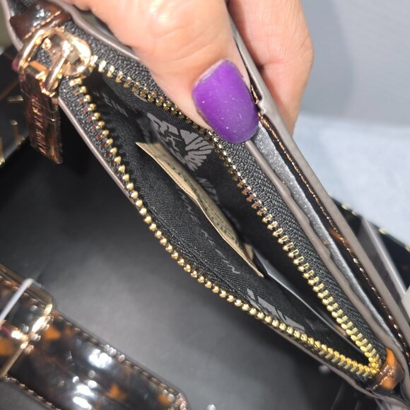 Anne Klein Tortoise Card Case w/Charms, Flat Wristlet and Key Chain - Picture 11 of 11